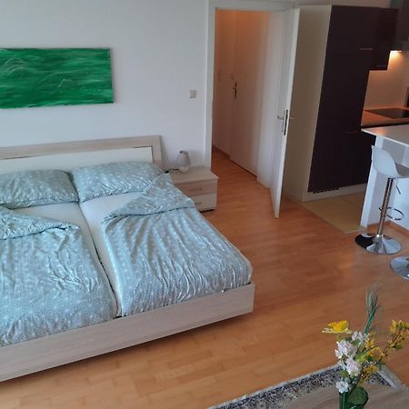 Serviced Apartment With Sunny Balcony Wien Exteriör bild