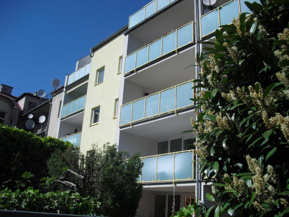 Serviced Apartment With Sunny Balcony Wien Exteriör bild